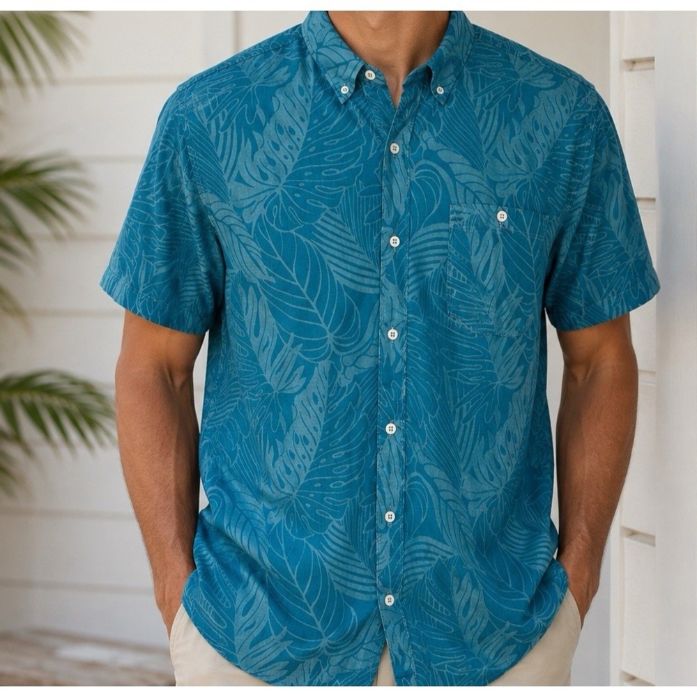 Tommy Bahama Cam Shirt Men L Blue Island Zone Bali Bloom Button Up Floral Beach